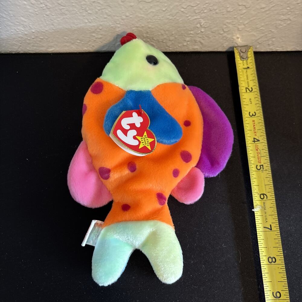 TY Beanie Babies Lips The Fish Toy - DOB March 15, 1999